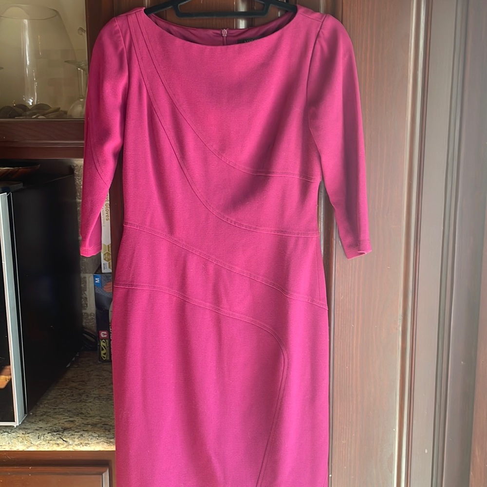David Meister maroon midi dress Size: 4